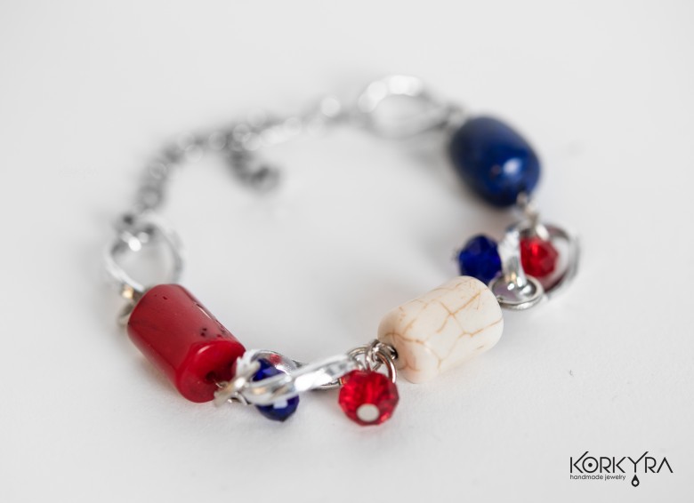 NR060 - CORAL, LAPIS LAZULI AND HOWLITE