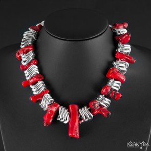 DR132 - RED CORAL AND METAL LINKS